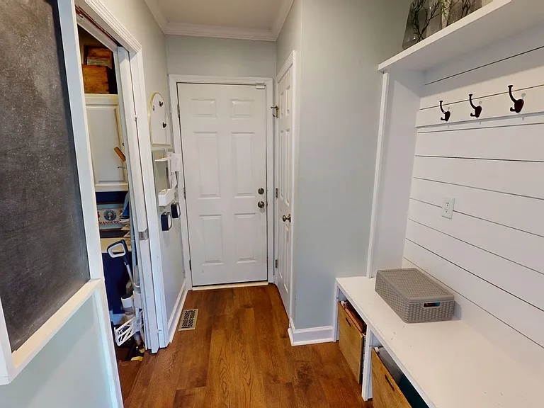 338 Lionshead Rd — Photo 14