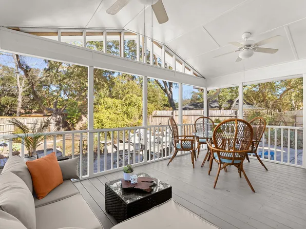 708 Robert E Lee Blvd, Charleston, SC 29412