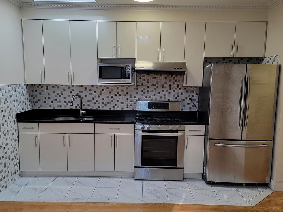 1st image of 5223 72nd Pl Floor 1