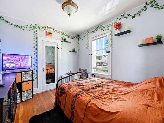 5th image of 48 Crystal St