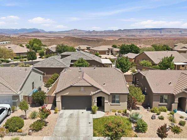 1024 N Silver Lode Ave, Washington, UT 84780