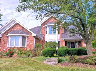 11 Silo Ridge Rd W, Orland Park, IL 60467