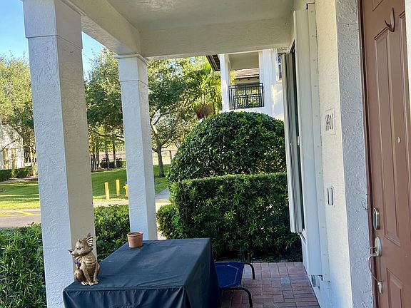 4th image of 4501 Mimosa Terrace #1401