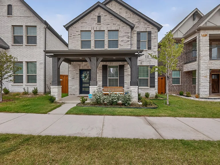 2636 Big Bend Mews — Photo 3