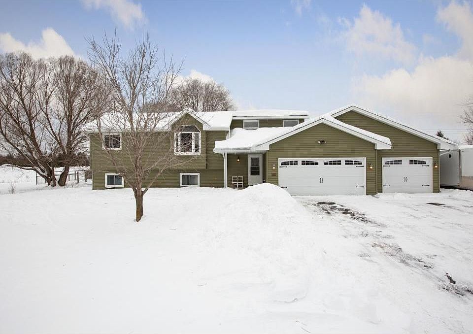 1st image of 6025 177th Ln NW