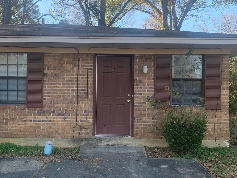 1504 W California Ave — Photo 2