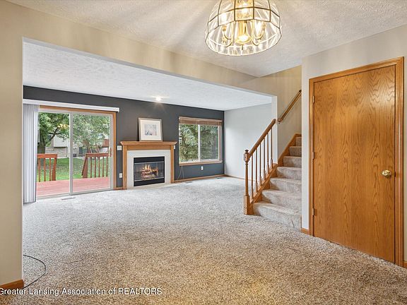 2nd image of 2333 Taos Trl