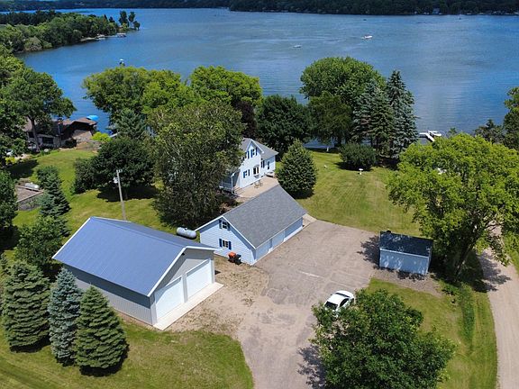 2nd image of 1814 County Road 5 NW