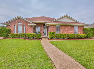1077 Dane Dr, Hewitt, TX 76643