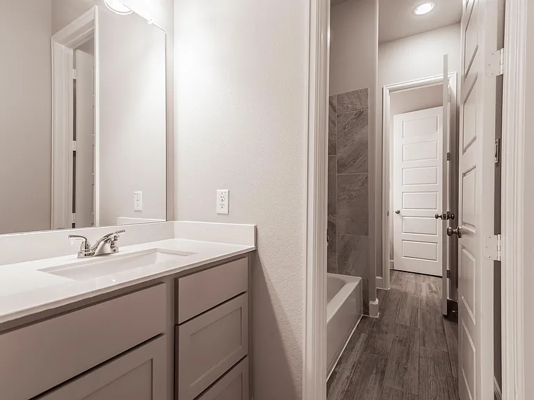 2933 Saltwood Ct — Photo 23
