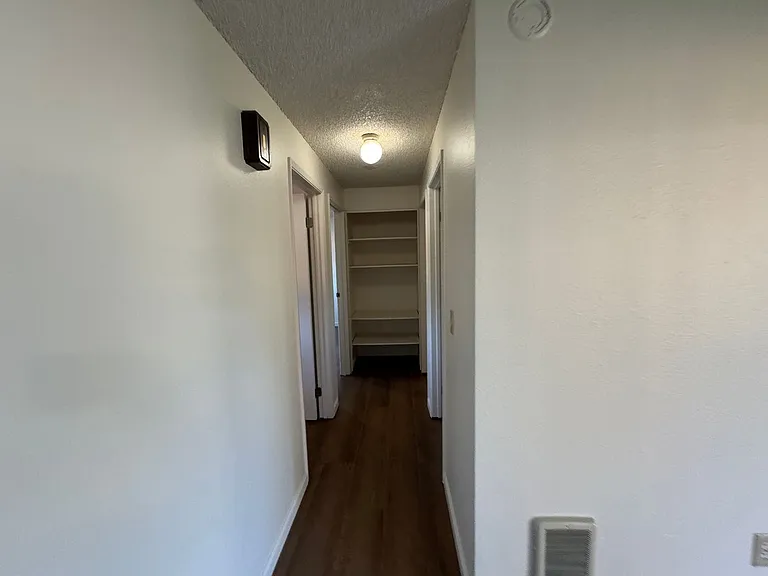 120 SE Salmon St — Photo 20