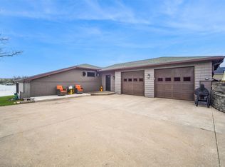 1352 Lakeview Dr, Ellston, IA 50074