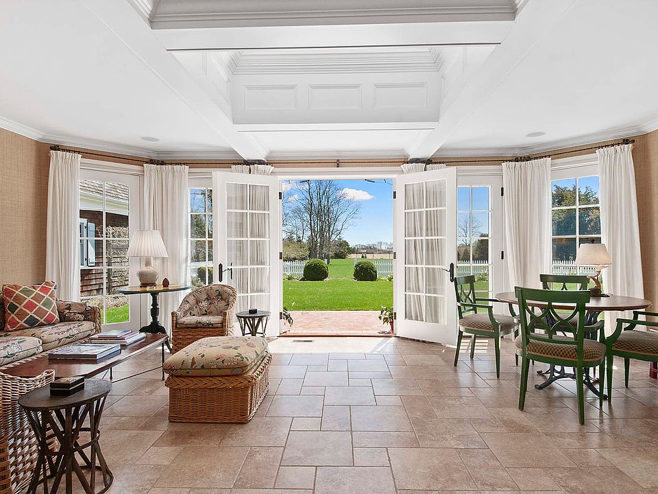 1st image of 166 Wainscott Main St