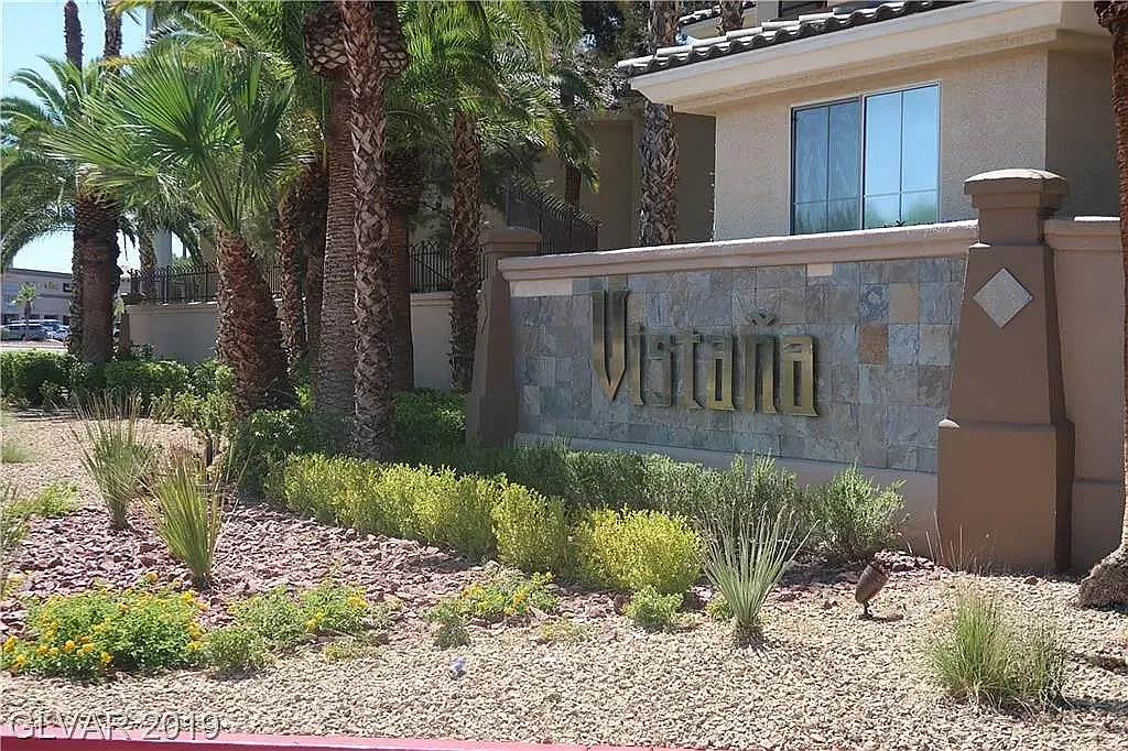 1 bed, 743 sqft, $1,325 — Photo 3