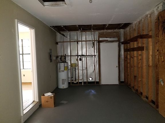 5th image of 5429 Camille Gardens Cir
