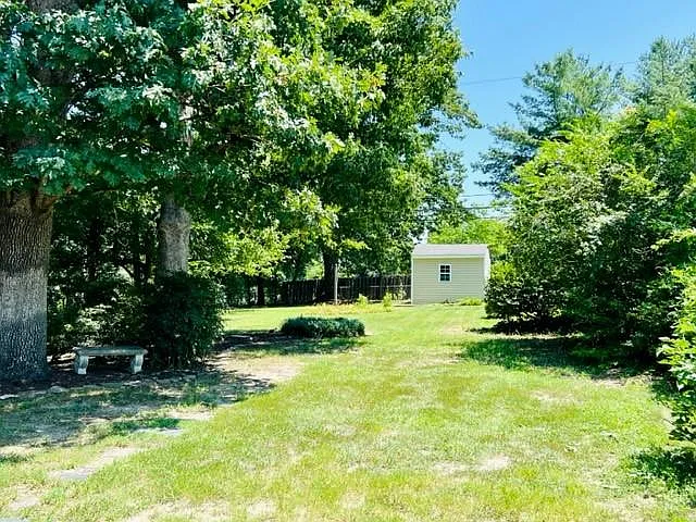 1665 Westhill Rd — Photo 17