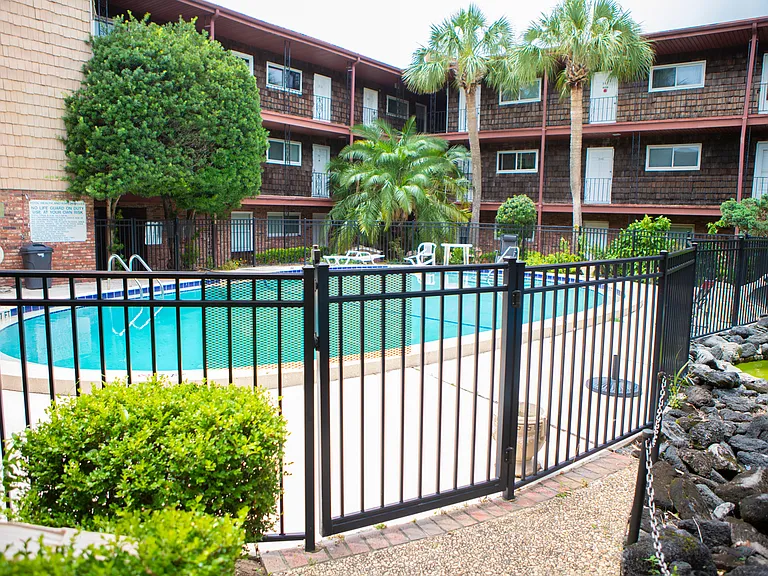300 Bayou Blvd #106 — Photo 24