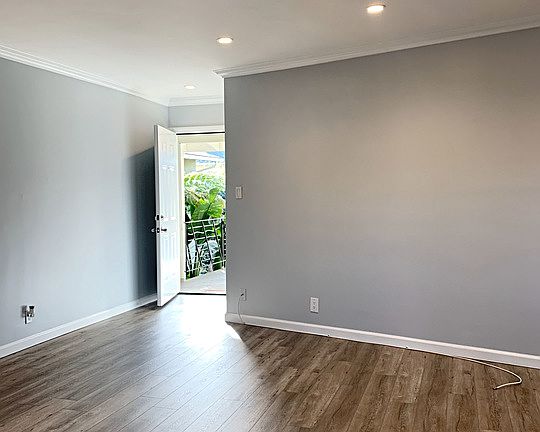 5th image of 624 N Toluca Park Dr APT D