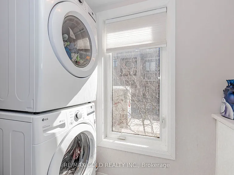 585 Colborne St #1007 — Photo 15