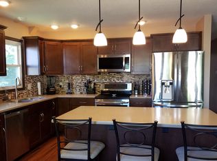 5622 Appomattox Rd, Davenport, IA 52806