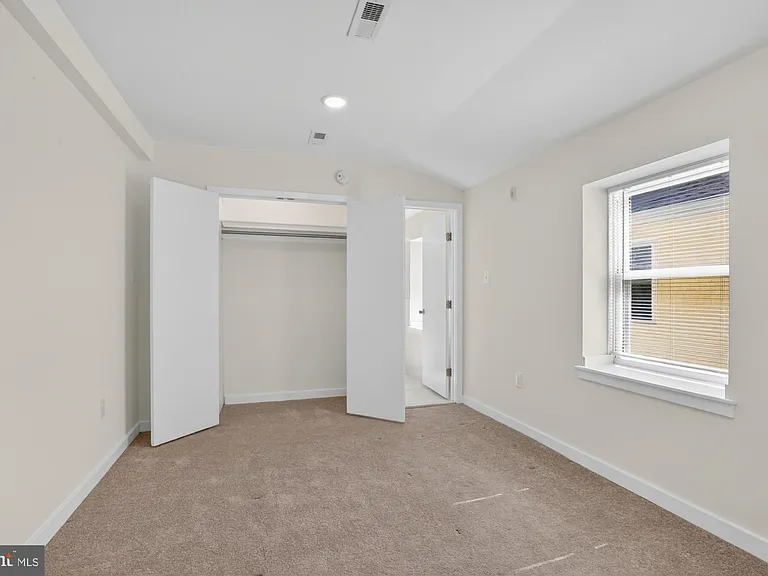 541 N Orianna St #2B — Photo 8