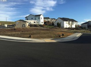 2275 NW Horn Pl, Pendleton, OR 97801