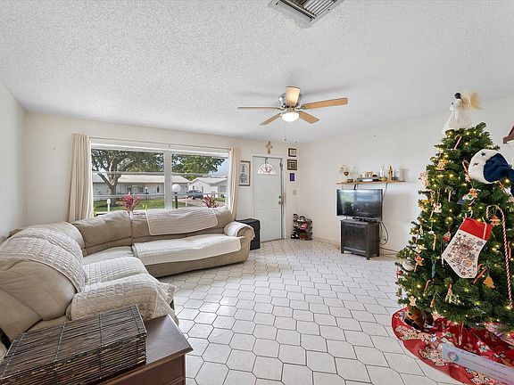 5th image of 1540 NW 85th Avenue