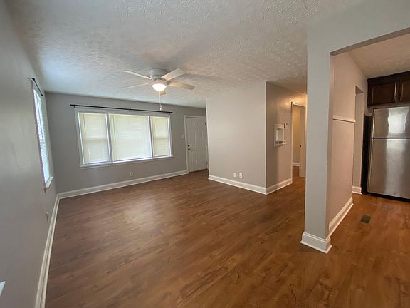3rd image of 1233 Westmeade Dr