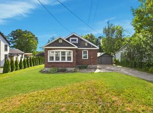 40 Waubeek St, Parry Sound, ON P2A 1C2