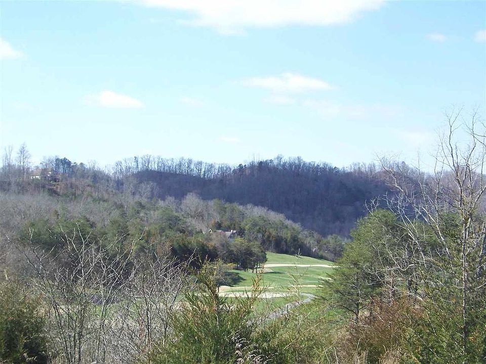 1st image of 122 Wildwood Way
