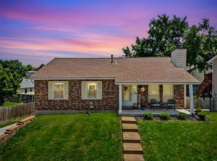 1704 Lynnbrook Dr, Saint Charles, MO 63303