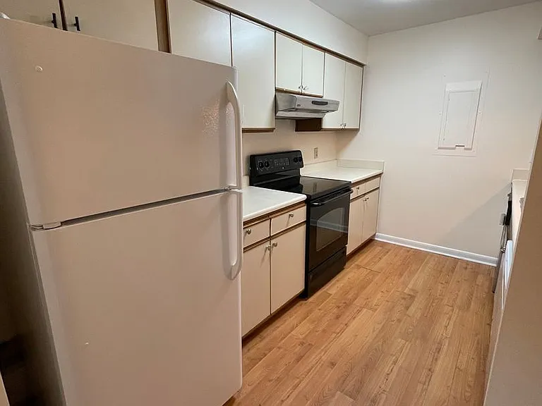 254 Brookberry Cir — Photo 11