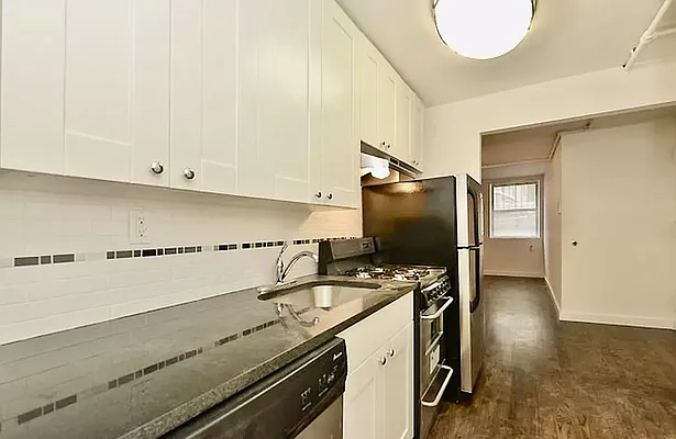 Rented by Corcoran | media 11