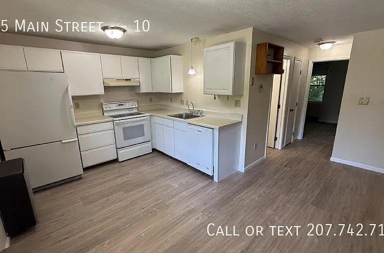 355 Main St #10 — Photo 3