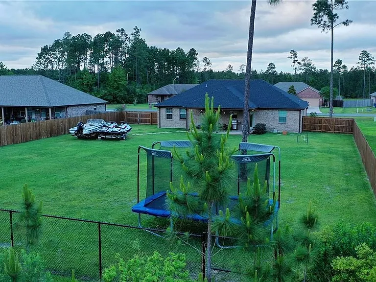 1525 Clark Ct — Photo 33