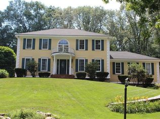 3 Kirby Ln, Chelmsford, MA 01824