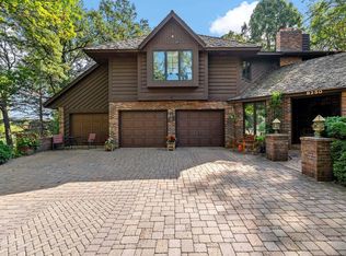 8250 Havelock Ct, Apple Valley, MN 55124