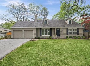 7633 Tomahawk Rd, Prairie Village, KS 66208