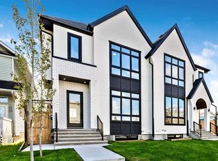 1419 E 42nd St SW, Calgary, AB T3C 1Z4