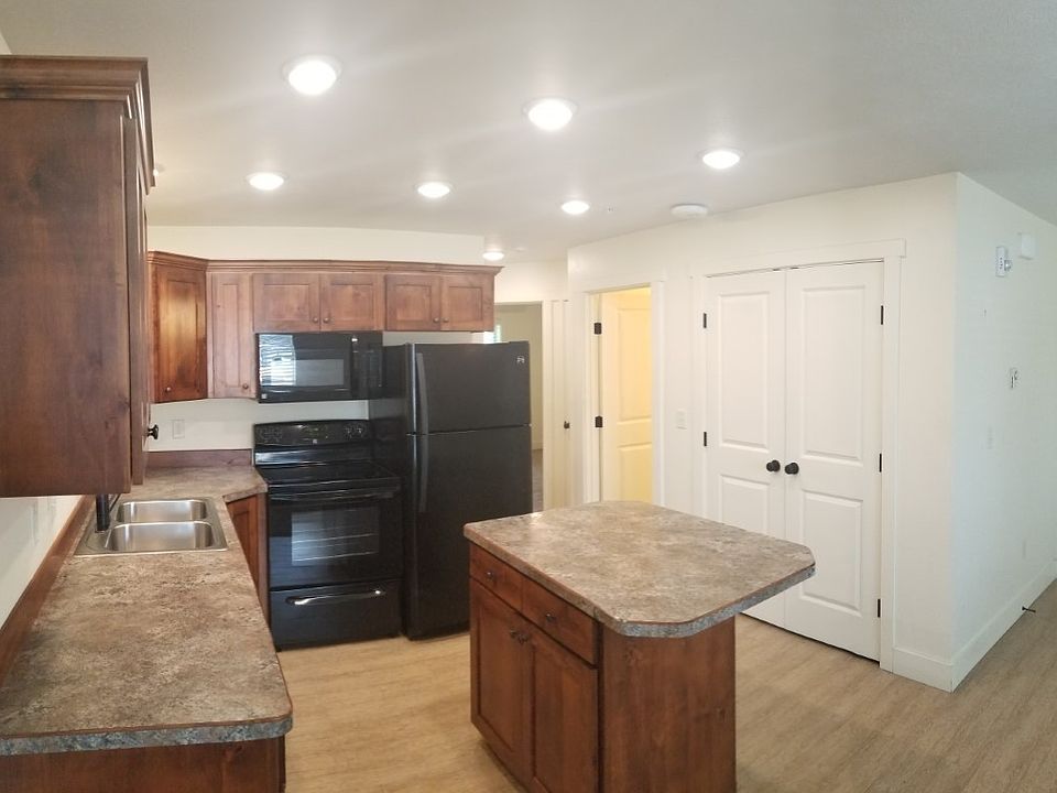 E. Harper 892 892 Everett Pl Rexburg ID Zillow