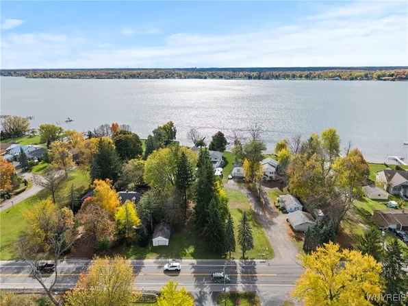 2204 River Rd, Niagara Falls, NY 14304