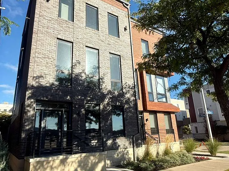 1495 Superior Ave — Photo 3