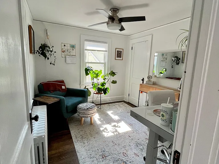 20 Sherman Ave — Photo 8