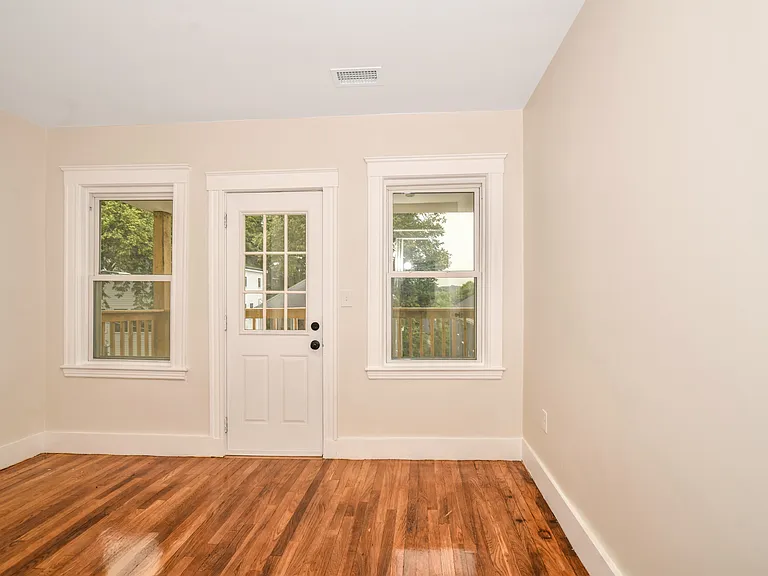 30-32 Westmore Rd #2 — Photo 14
