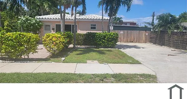 1855 Sherman St — Photo 1
