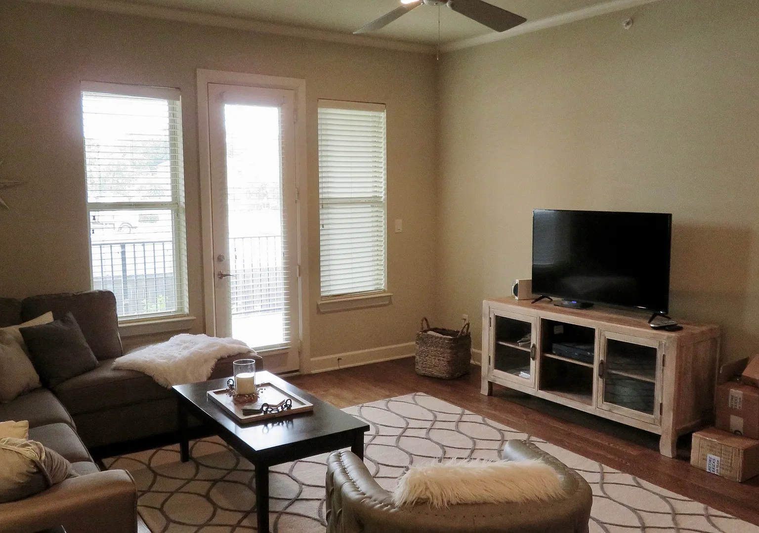 Skyrock Condominium Unit for Lease June 2026! — Photo 3