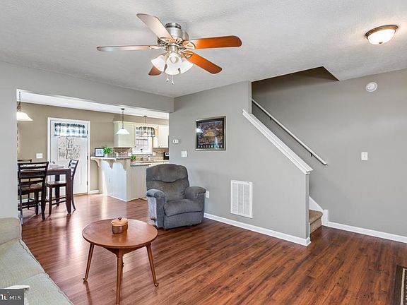 3rd image of 138 Granny Smith Dr