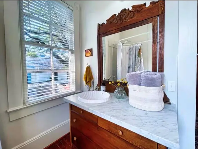 2328 Avenue M — Photo 10