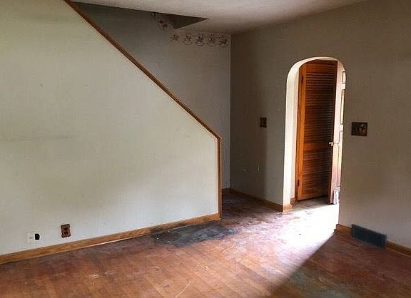 3rd image of 207 Washington Ave