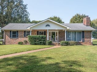 2280 C C C Rd, Dickson, TN 37055